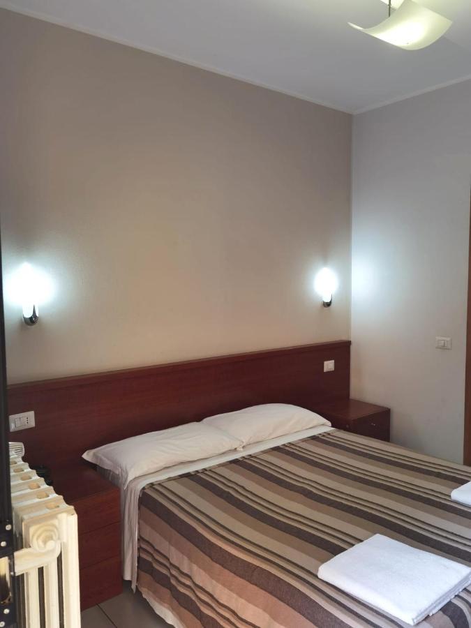 Hotel Bonola Milano Esterno foto