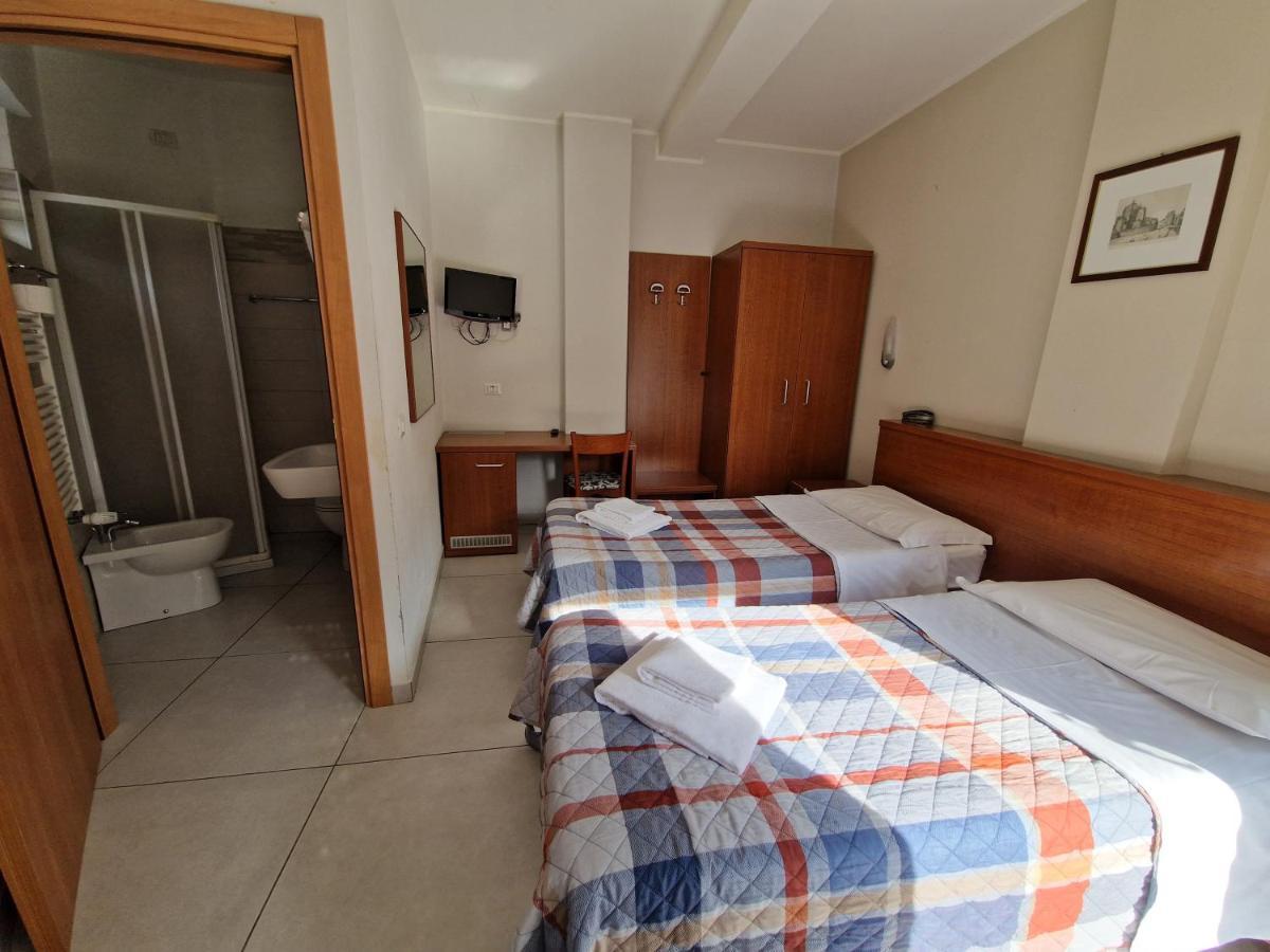 Hotel Bonola Milano Esterno foto
