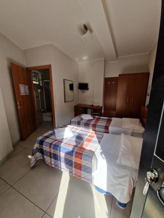Hotel Bonola Milano Esterno foto
