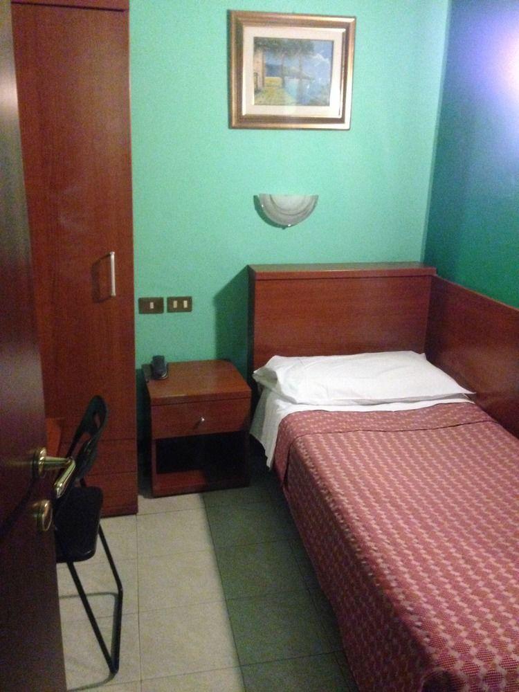 Hotel Bonola Milano Esterno foto