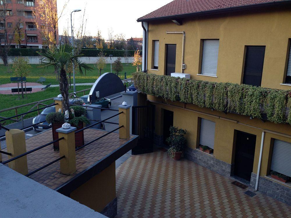 Hotel Bonola Milano Esterno foto